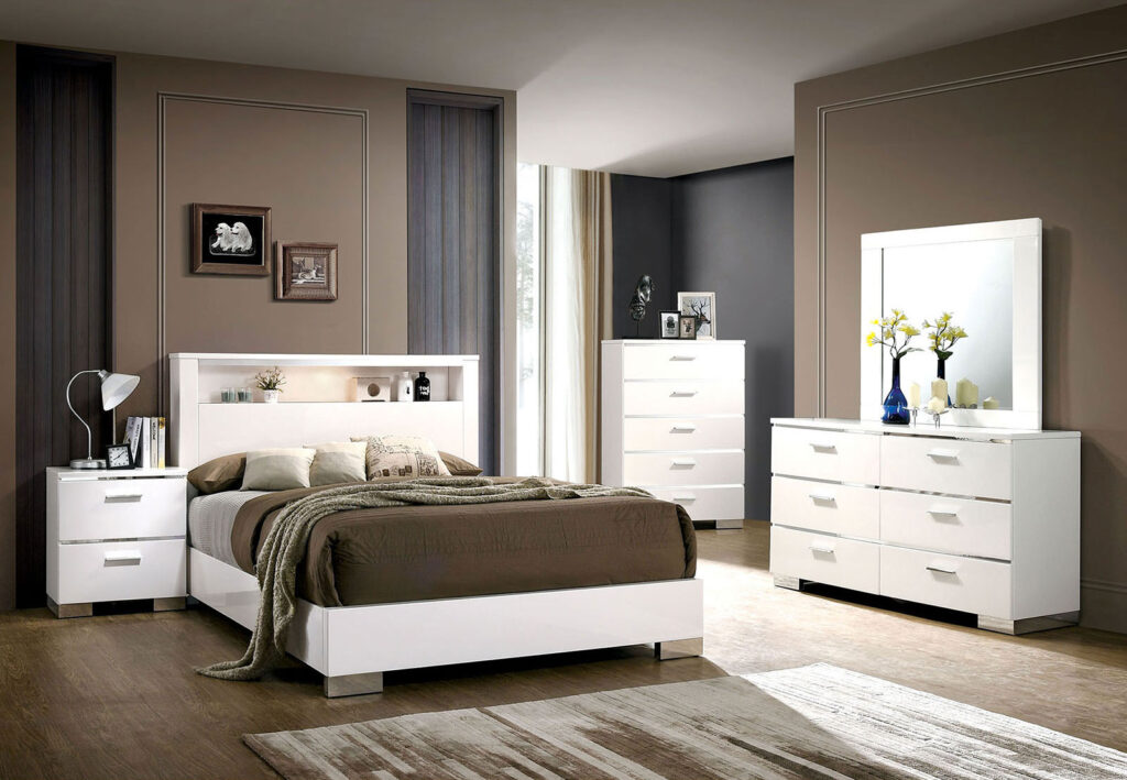 Queen Bed, White