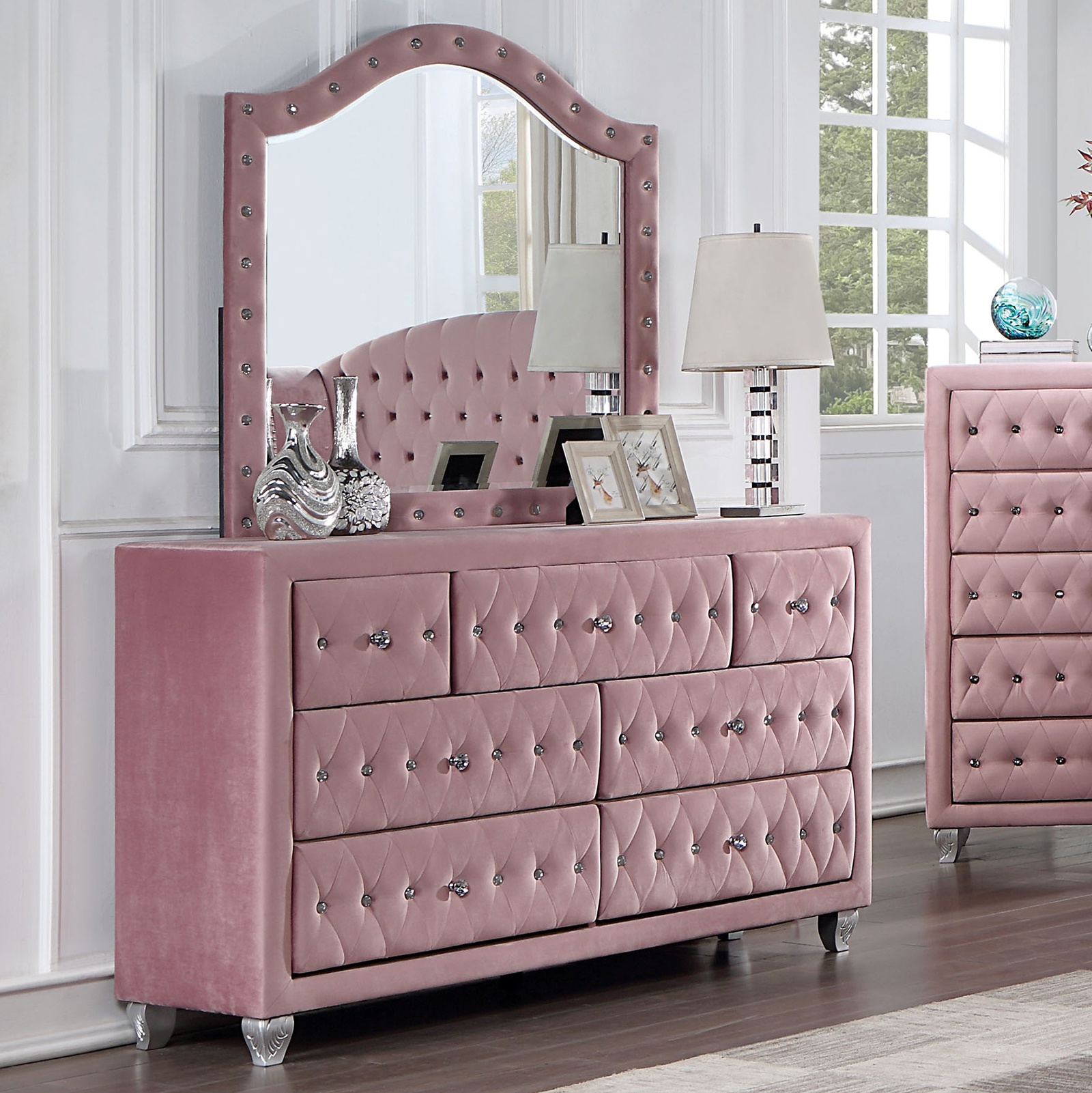 Upholstered Full Bed FB, Rails, 4Pcs Slats