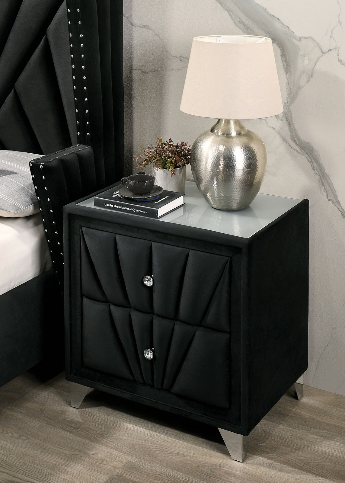 Upholstered Eastern king size bed HB wings