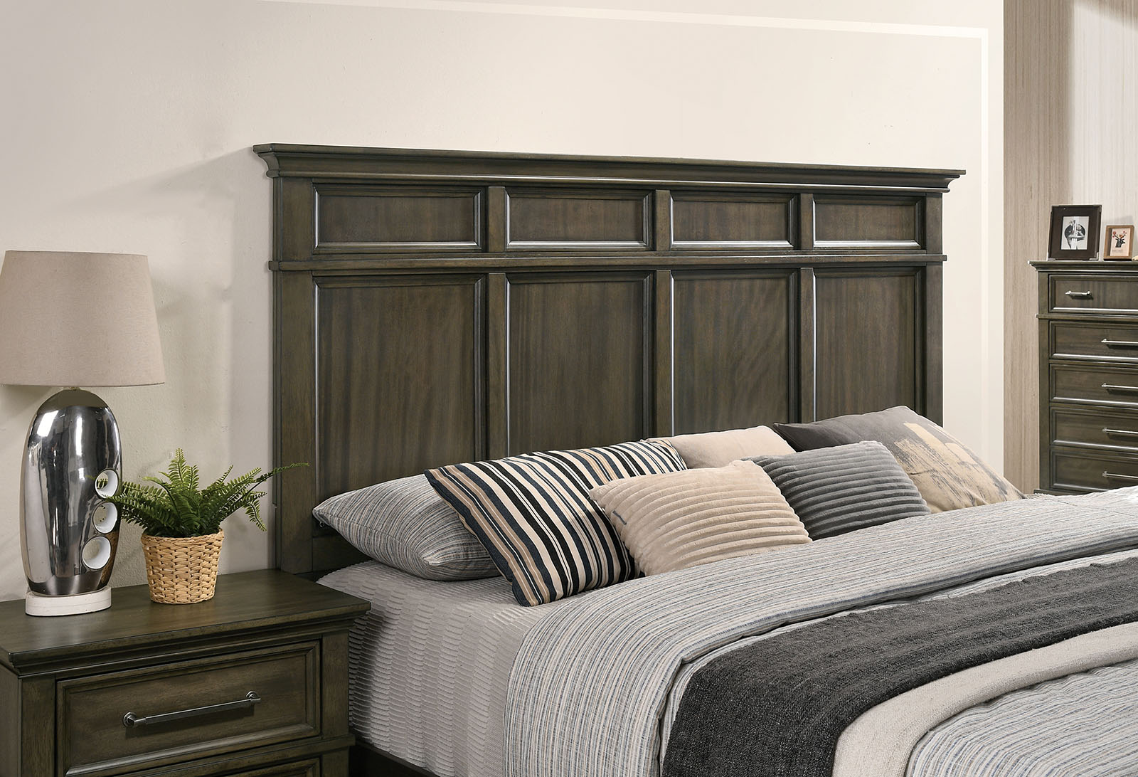 Queen Bed HB, FB, 4Pcs Slats