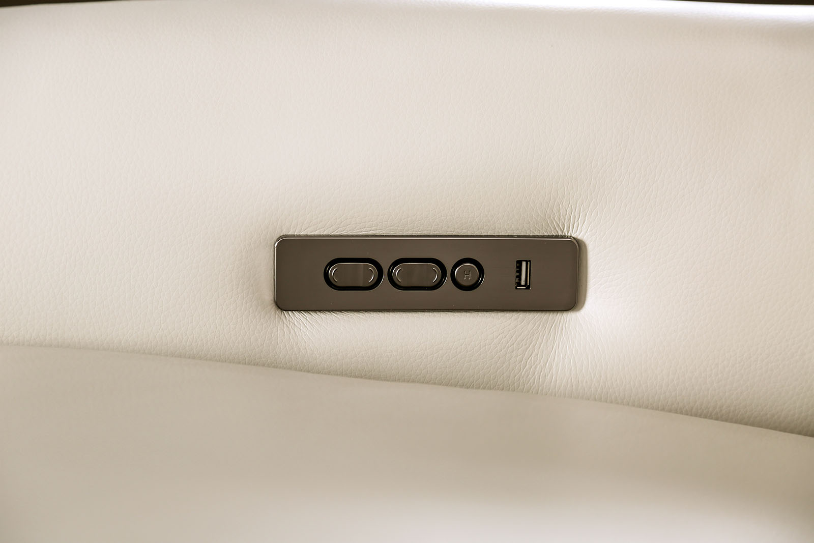 LAF Power Recliner w/ Zero Gravity