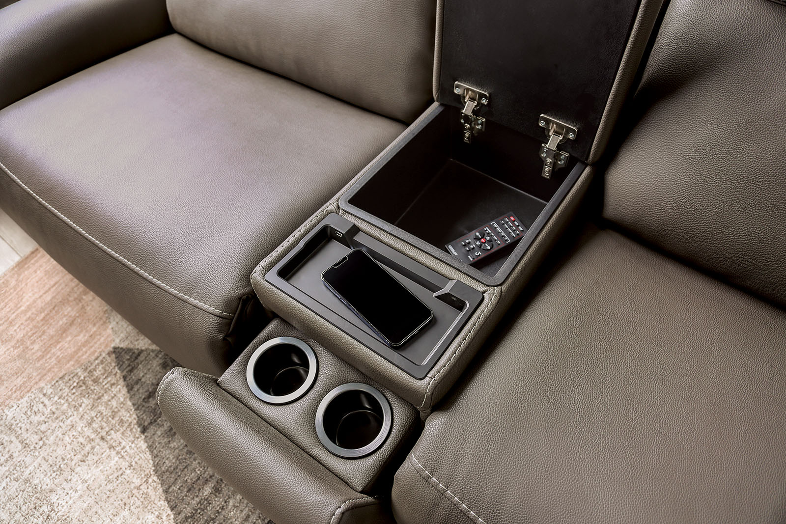 Console w/ Wireless Charger
