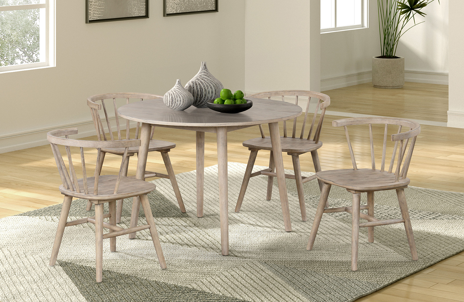 Round Dining Table, Natural Oak