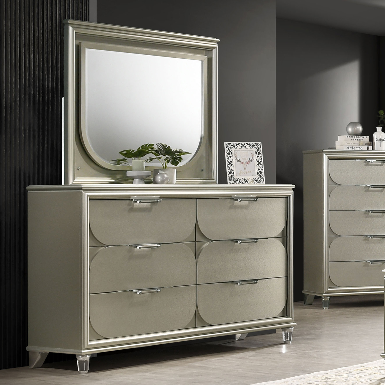 4 Pc. Queen Bedroom Set w/ 2NS