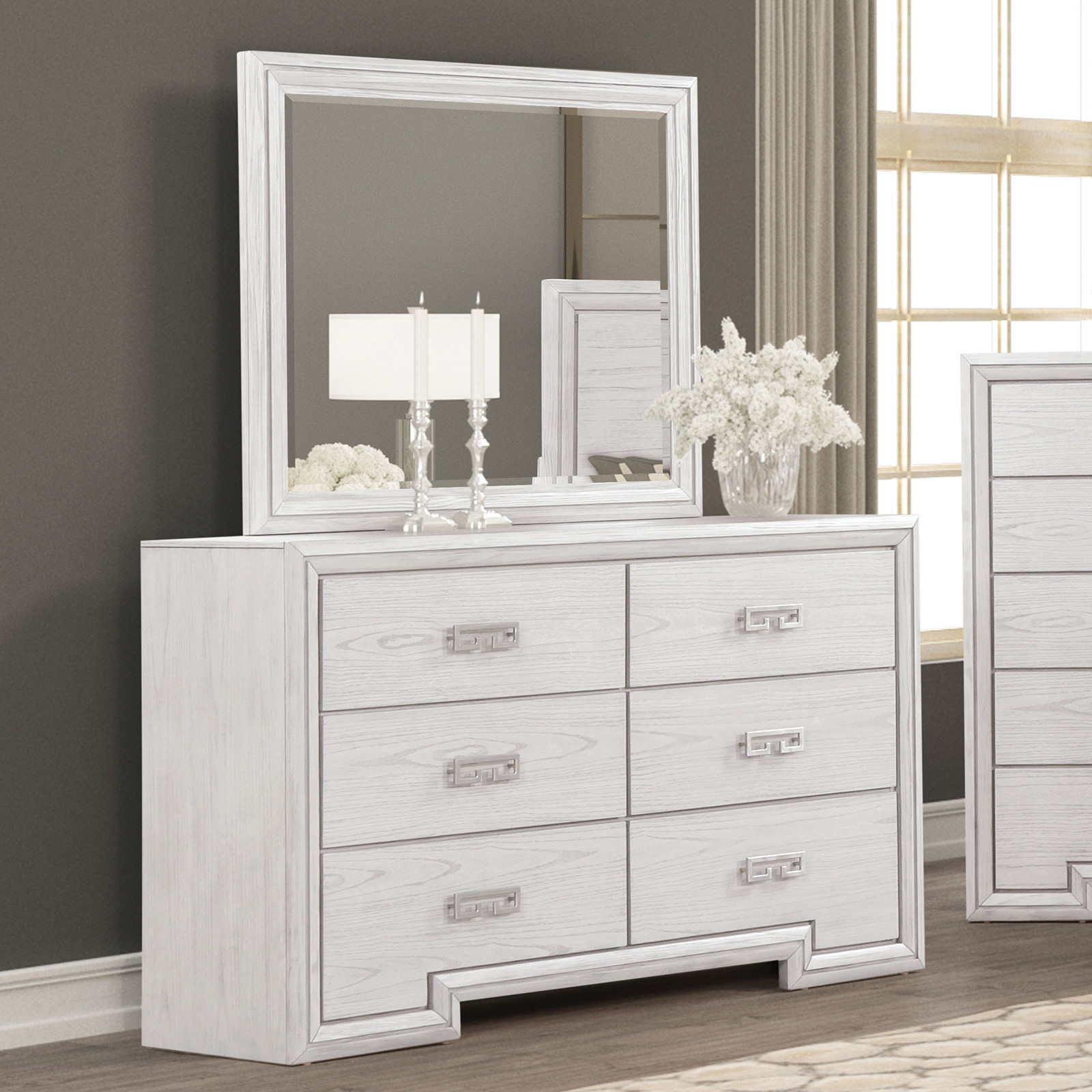 4 Pc. Queen Bedroom Set w/ 2NS