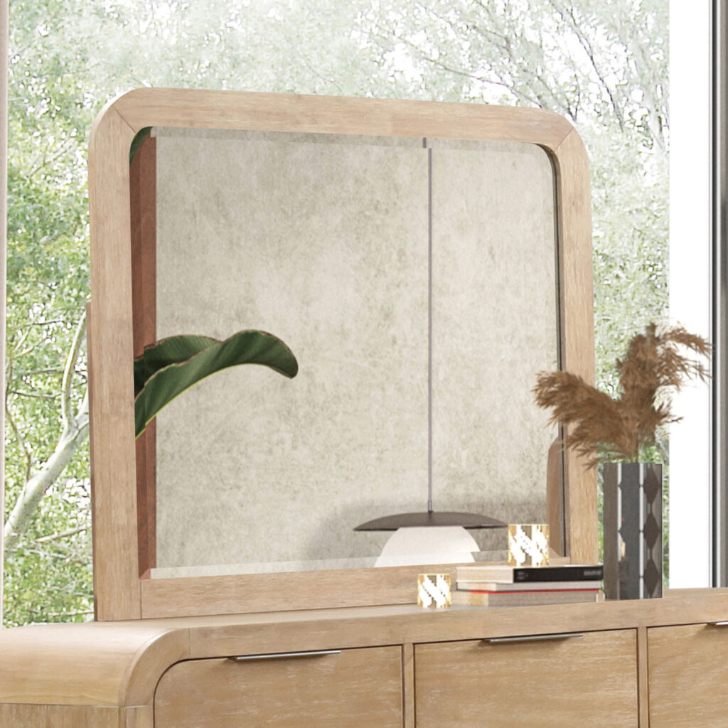 Handforth Mirror, Natural