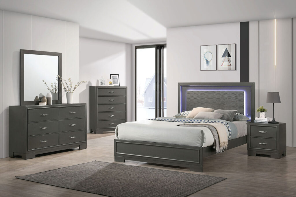 E.King Bed, Dark Walnut