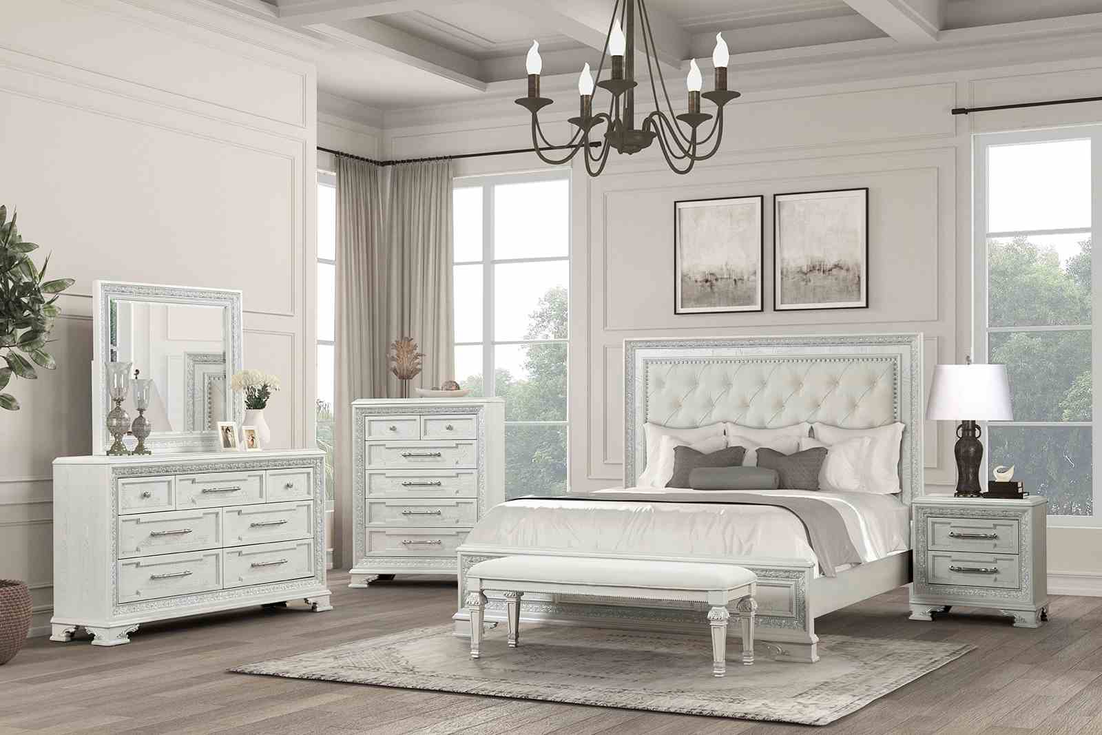 E.King Uph Bed, Creamy White