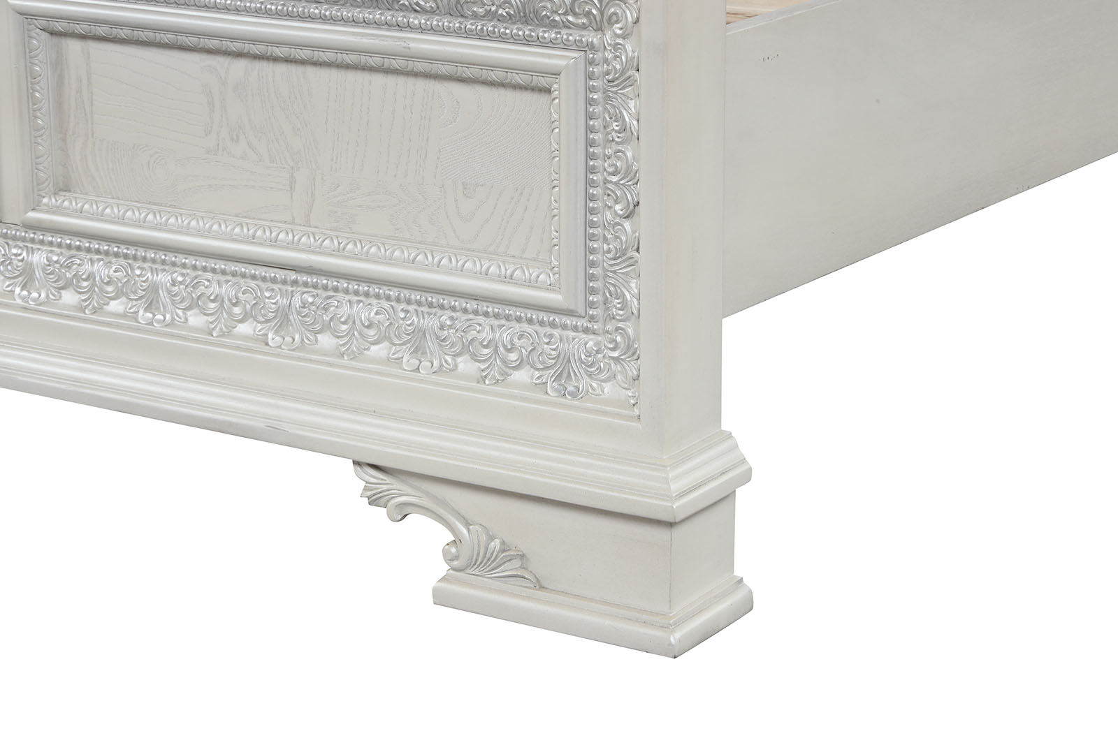 E.King Uph Bed, Creamy White
